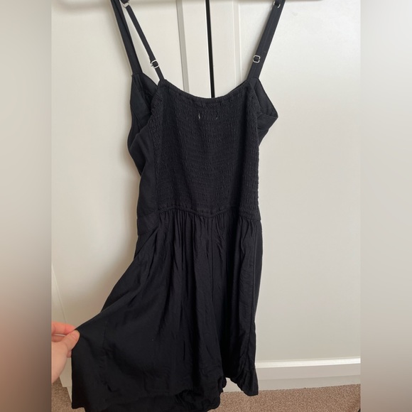 Hollister Floral Shorts Romper - Picture 2 of 3